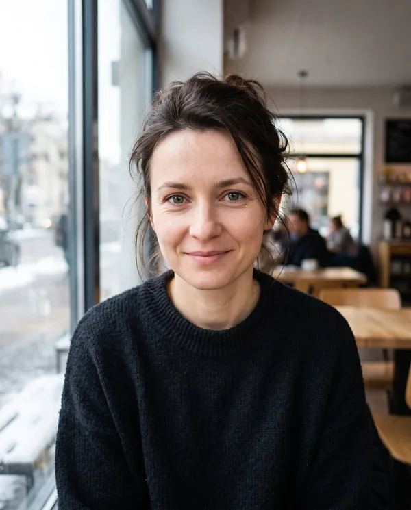 Marta, 35, Hotel night manager